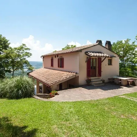 Agriturismo Verdealloggio 度假居